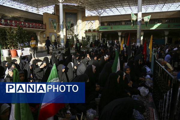 اجتماع ضد صهیونیستی نوجوانان فاطمی در حرم حضرت معصومه(س)