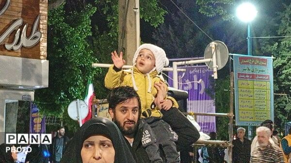 مردم ولایتمدار شهرستان ملایر حضورشان را به رخ جهانیان کشاندند