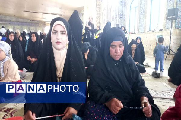 اقامه آخرین نماز جمعه ماه مبارک رمضان با حضور چشمگیر مردم یاسوج