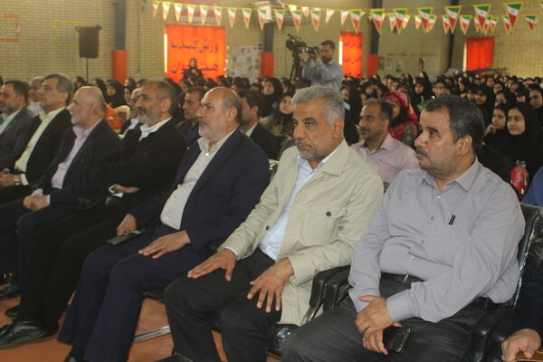 نواختن زنگ آغاز سال تحصیلی در دبیرستان شهیده سهام خیام  شاهد بوشهر