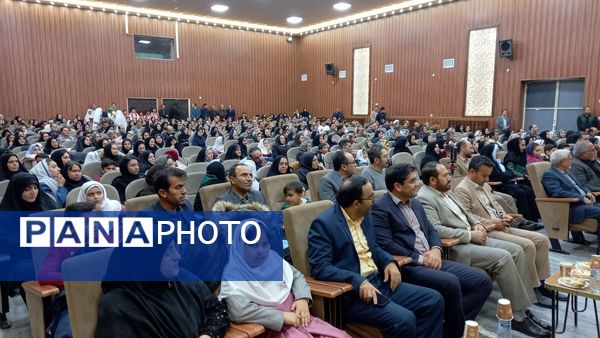 آیین تجلیل از برگزیدگان اولین دوره طرح پنجره مهر