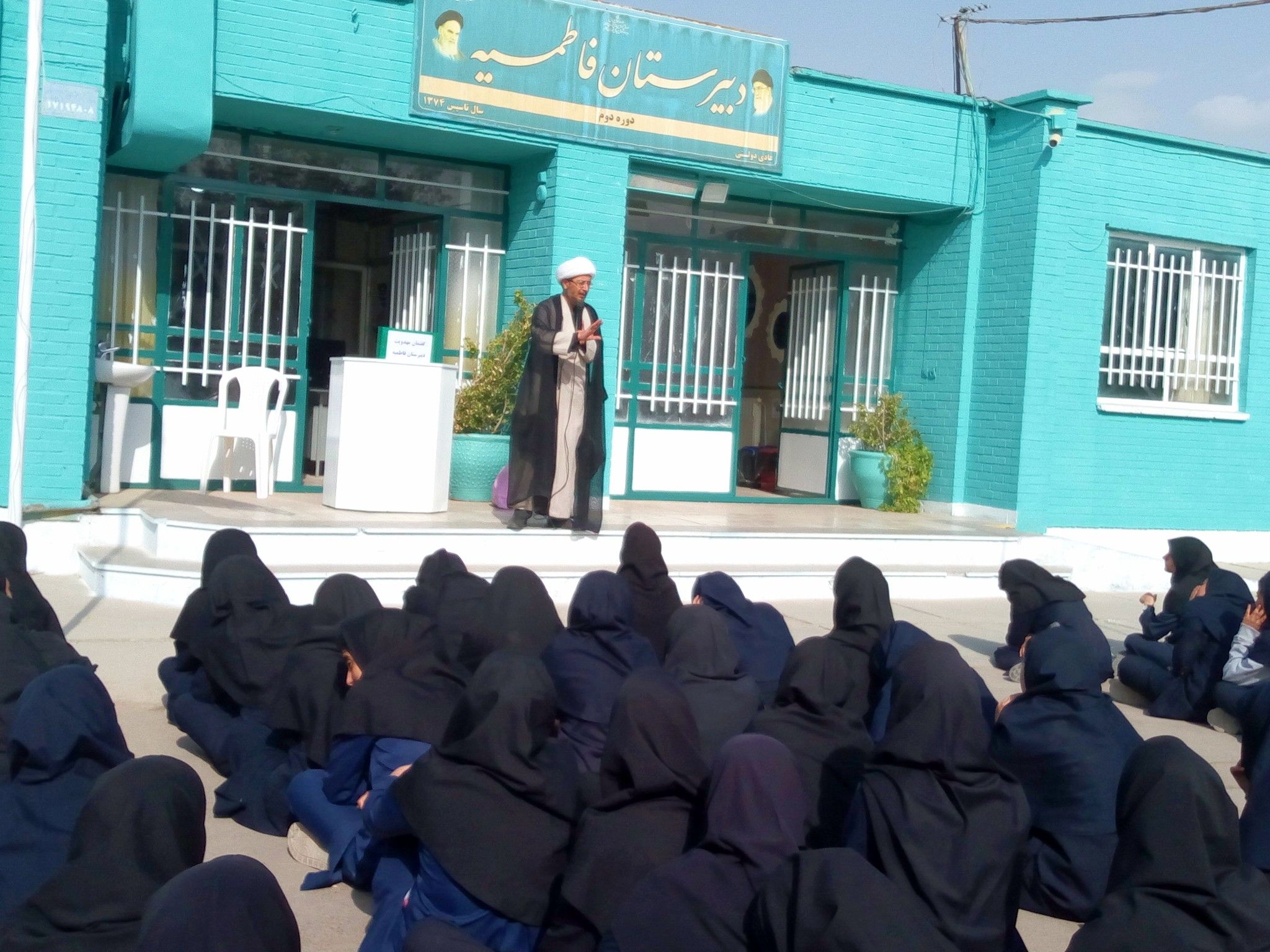 برگزاری گفتمان مهدوی در دبیرستان فاطمیه