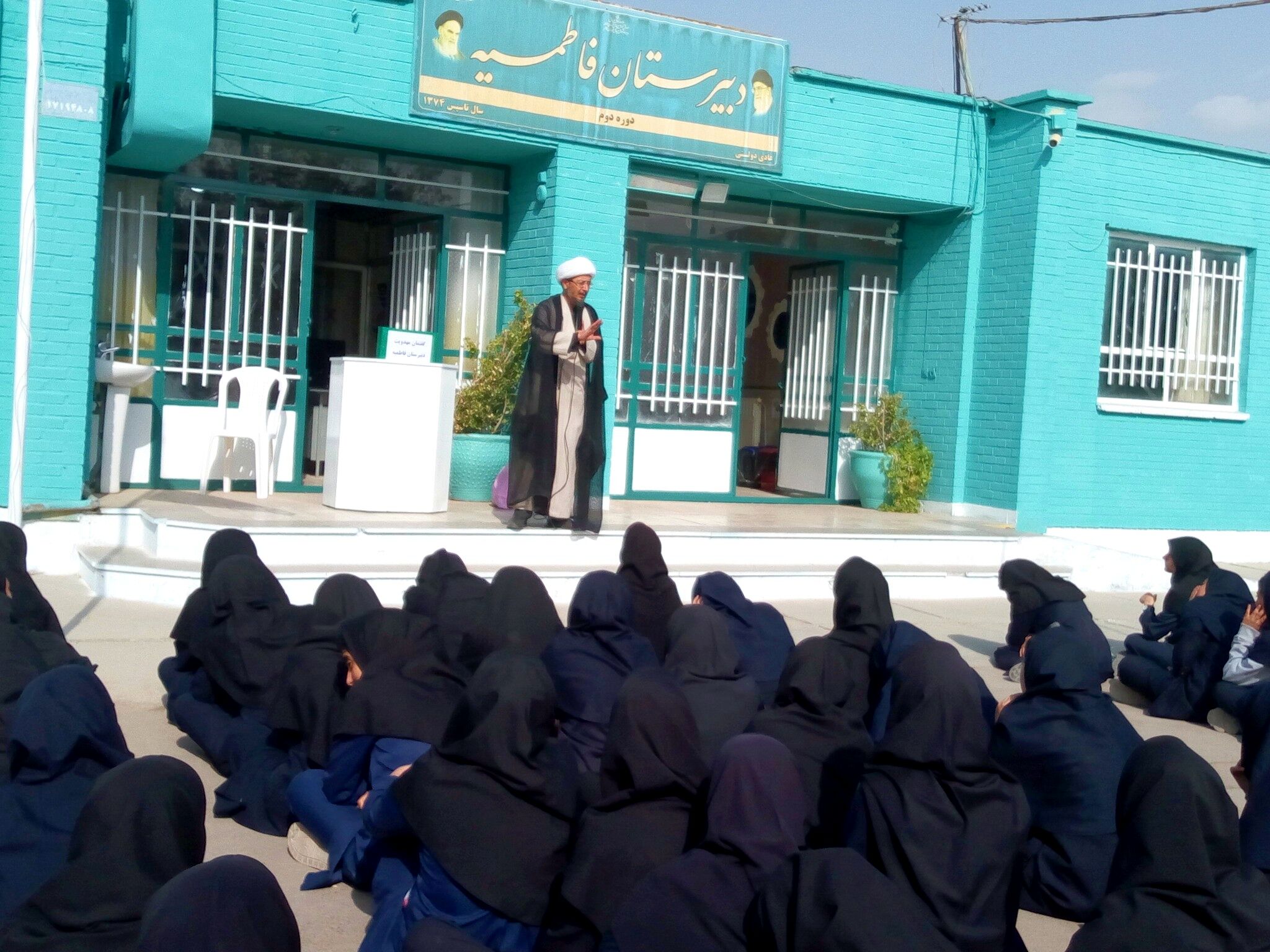 برگزاری گفتمان مهدوی در دبیرستان فاطمیه