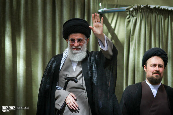 حضرت آیت‌الله العظمی شهید سیدعلی حسینی خامنه‌ای