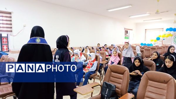 برگزاری کارگاه تخصصی خبرنویسی، عکاسی و طراحی پوستر ویژه دانش‌آموزان دختر در شهرستان جم