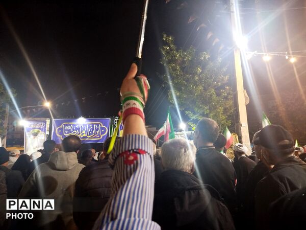 جشن میلاد امام رضا (ع) در پنجاه و نهمین شب از تجمعات مردم رجایی شهر کرج