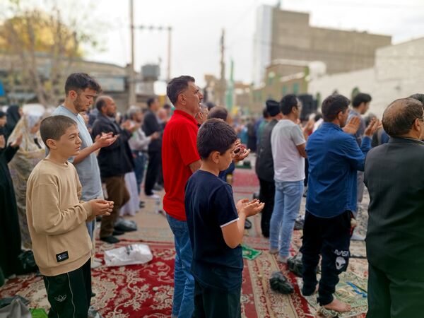 نماز عید فطر در مصلی شهرستان قدس