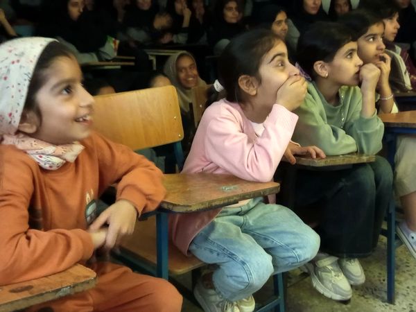 رصد آموزشی ماه در مدرسه حضرت فاطمه(س) میناب؛ گامی برای پرورش استعدادهای نجومی