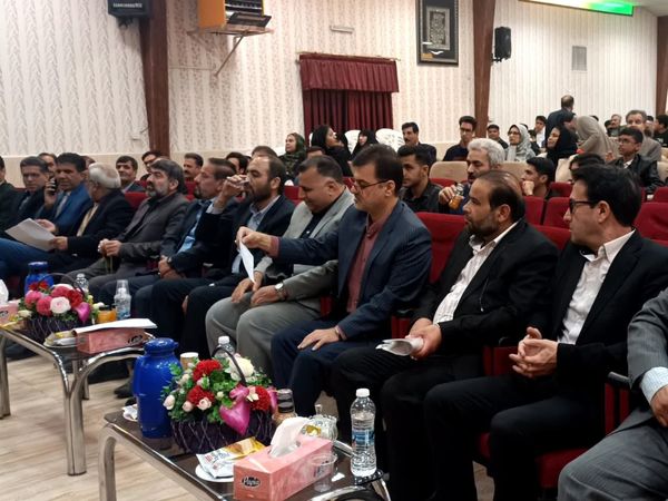 همایش شوق رویش در نیشابور