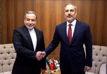 قدردانی عراقچی از نقش ترکیه در حمایت از ملت فلسطین