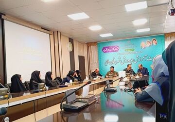 نشست صمیمی خبرنگاران پانا و مسول خبری صداو سیما در ملایر