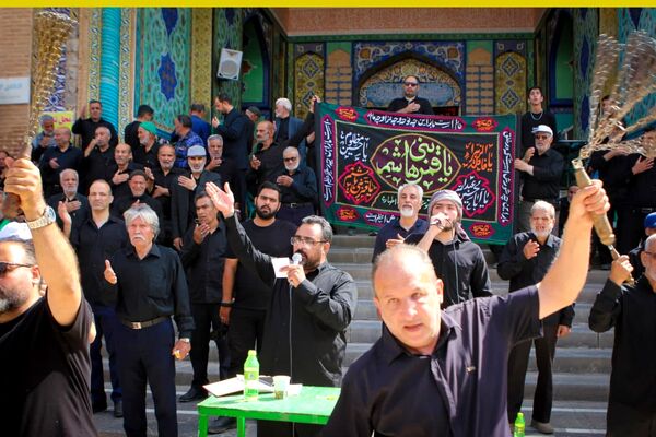 مراسم عاشورای حسینی در مشهد اردهال کاشان