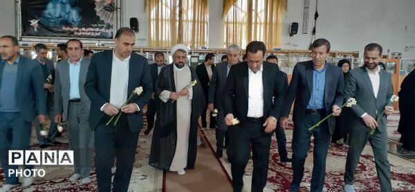 تجدید میثاق مسئولان آموزش‌وپرورش کهگیلویه و بویراحمد با شهدا 