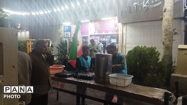 گذری بر موکب مردمی شهید صدر زاده در چهل و دومین شب از اجتماعات مردمی نیشابور 