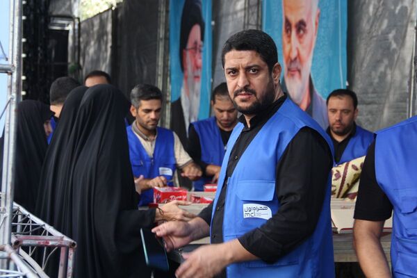 حضور باشکوه جاماندگان اربعین حسینی در شهر ری
