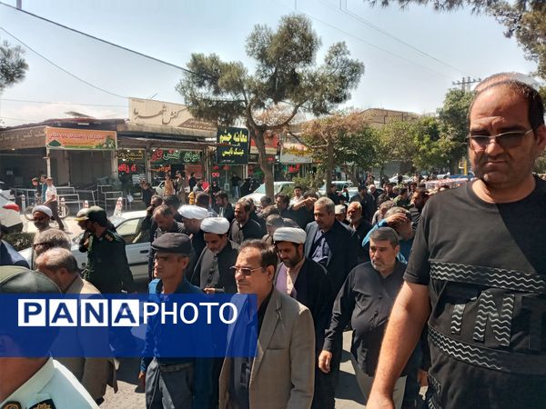 تشییع پیکر پرافتخار شهید علی اکبر صانعی جانباز ۷۰ درصد جنگ تحمیلی