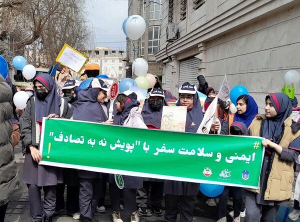 برگزاری طرح ایمنی  و سلامت با پویش نه به تصادف در مدرسه دختران شاخص 