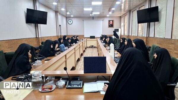 پیشتازان خدمتگزار زائران امام شهید