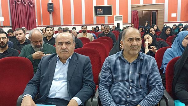 جلسه تخصصی پروژه مهر مدیران مدارس محمودآباد 