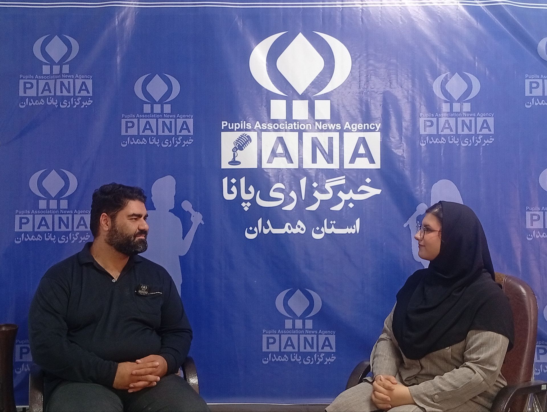 راهیابی معلم همدانی به نیمه‌نهایی رویداد بین‌المللی «جایزه معلم»