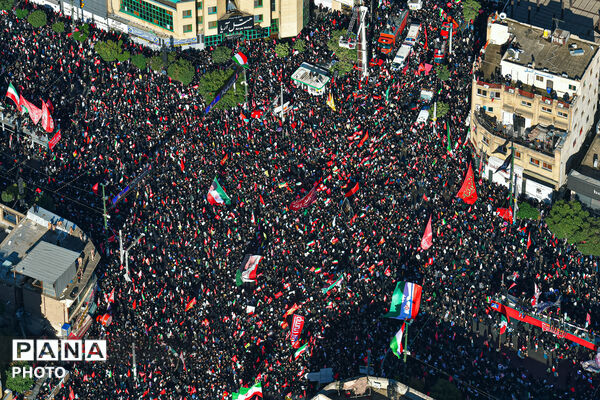 تشییع پیکر رهبر شهید انقلاب در مشهد مقدس-۱
