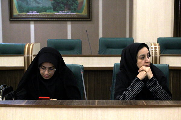 نشست خبری انجمن داروسازان یزد