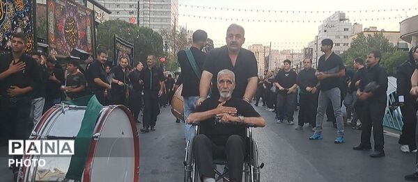 زائران بارگاه ملکوتی  امام مهربانی ها به سوگ نشستند 