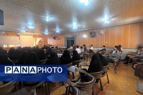 برگزاری جلسه شورای اداری در اداره ناحیه یک شهرری