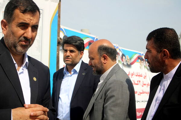 آیین شروع عملیات اجرایی دبیرستان 12 کلاسه شهید اسماعیل محمدپور در تنگک بوشهر