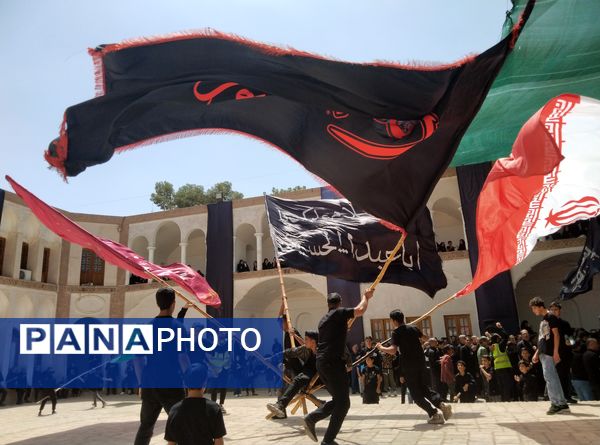 عزاداری هیات بیرجند در حسینیه امام رضا (ع) 