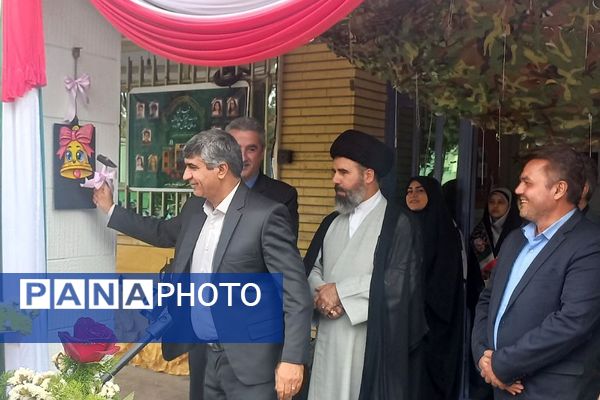 نوروز دانش با حضور دانش آموزان و مسئولان منطقه پردیس 