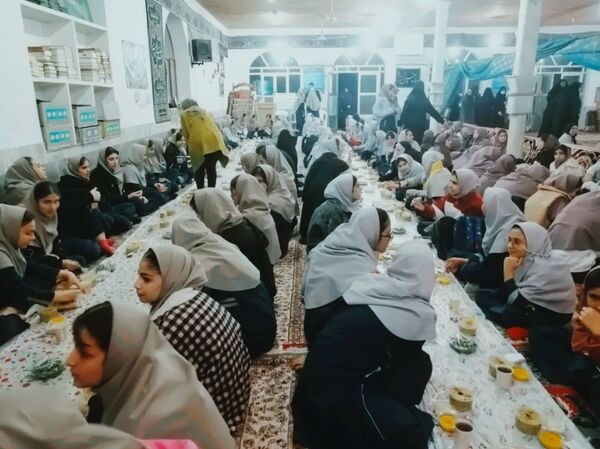 ضیافت افطاری در ماه مهمانی خدا