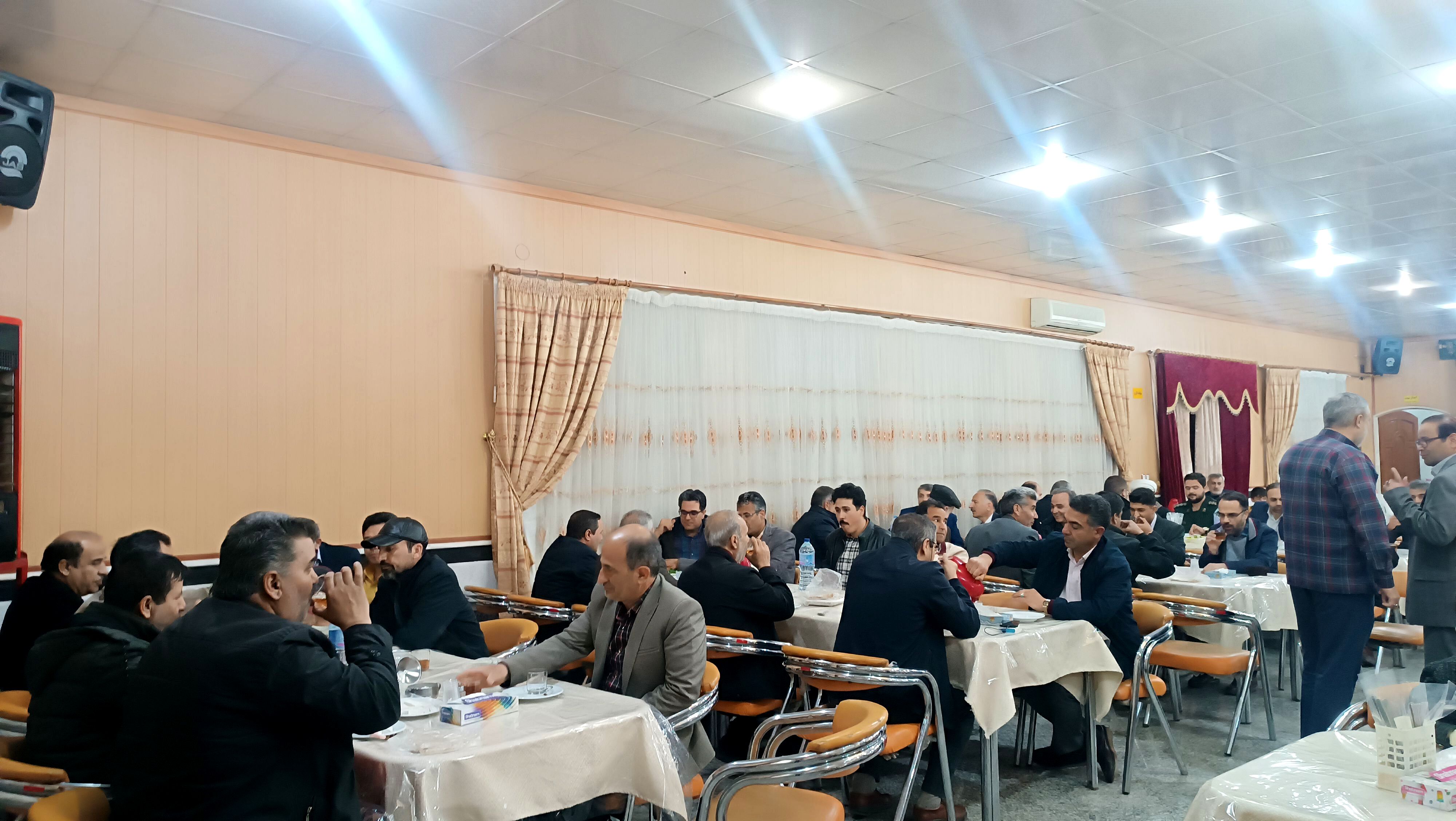 افطاری دبیرستان شاهد ابوذر غفاری نیشابور