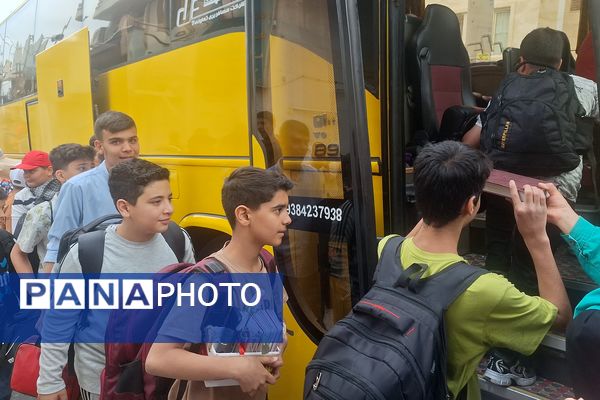 بزرگ مردان کوچک به سرزمین نور رهسپار شدند