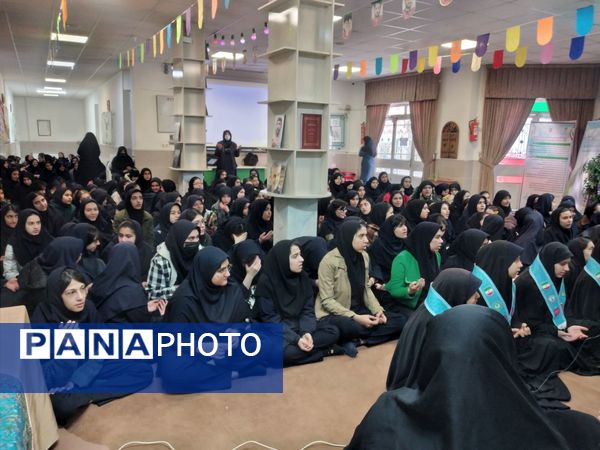 جشن نیمه‌شعبان در دبیرستان شاهد ارض اقدس ناحیه۳ مشهد