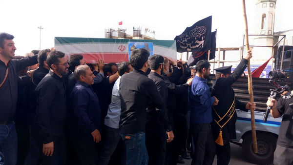 خاکسپاری شهید «اسماعیل شاکری» در مسجد جمکران