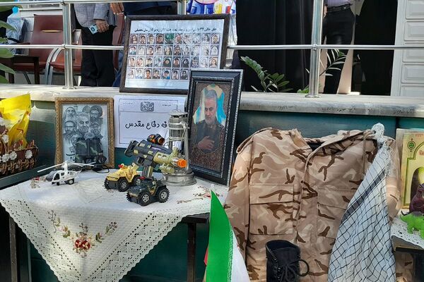 جشن شکفتن غنچه‌ ها، در دبستان مهرتابان بهارستان دو