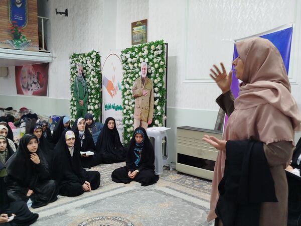 حضور پرشور نوجوانان در اعتکاف دانش‌آموزی مسجد امام سجاد(ع)