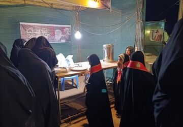 میزبانیِ موکب امام خامنه‌ای توسط دانش‌آموزان پیشتاز شهید نوروزی مهردشت ابرکوه