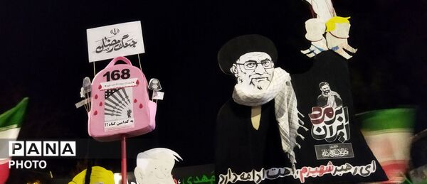 شور و خروش مردم نیشابور در سی و دومین شب شهادت رهبر انقلاب اسلامی 