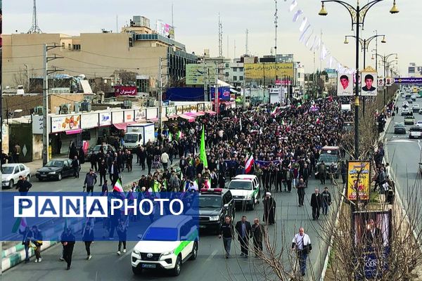 22بهمن در اسلامشهر؛ خیابان‌ها در آغوش انقلاب