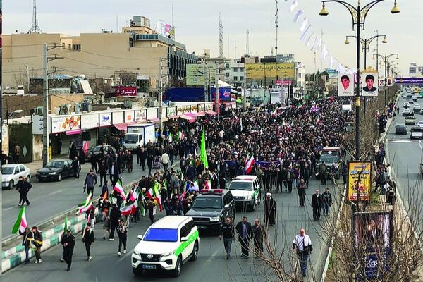 22بهمن در اسلامشهر؛ خیابان‌ها در آغوش انقلاب