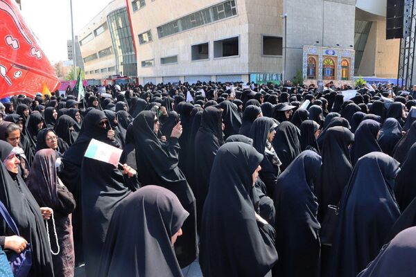 اجتماع عظیم صادقیون در مشهد 