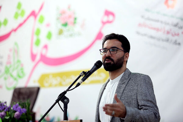 جشن ازدواج ۳۲۵ زوج جوان در حرم حضرت معصومه (س)