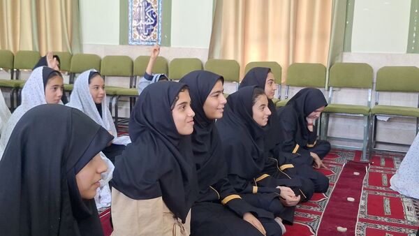 اجرای طرح «نور چشم» در دبیرستان دخترانه پویش ناحیه 3 شیراز