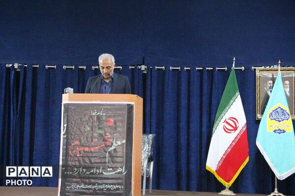 نماز جمعه شهر قیامدشت با حضور مسئولین اداره آموزش و پرورش ناحیه یک شهرری