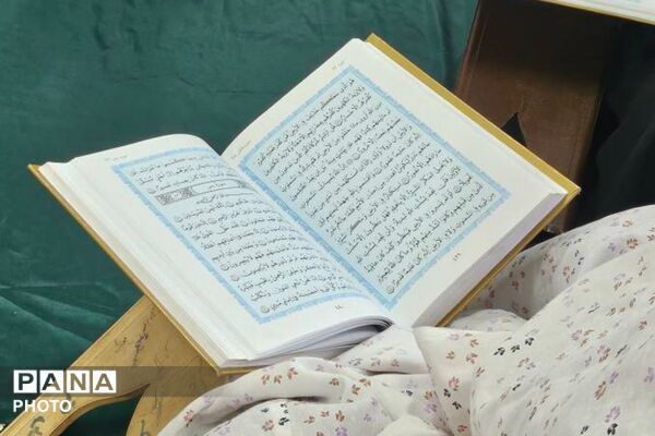 محفل نور در دبستان هدی شهر قدس