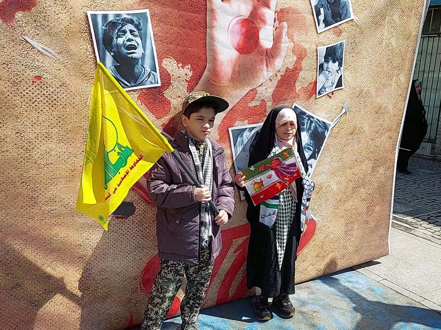 راهپیمایی روز قدس با حضور مردم ولایت‌مدار مشهدی