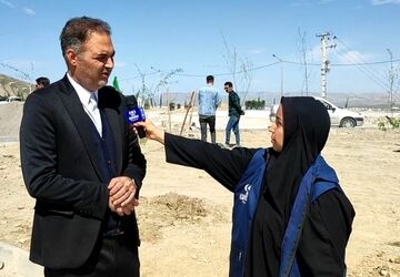 پویش کاشت نهال در بوستان شهدای میناب شهرستان شیروان 