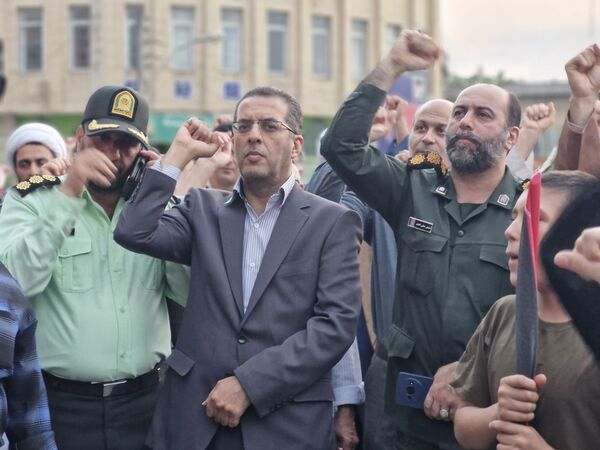 اجتماع مردمی حمایت از سربازان وطن در گلوگاه 